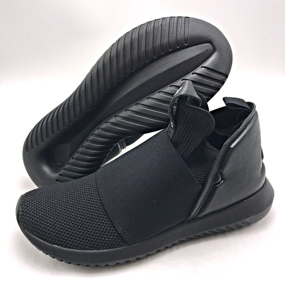 Adidas triple black Tubular Defiant sneakers